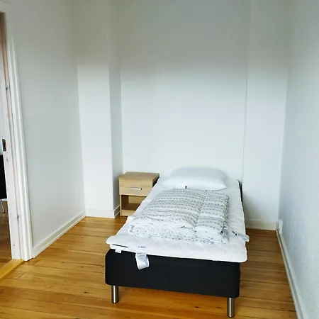 Id201 Vinkelvej 19 1sal Th Varde